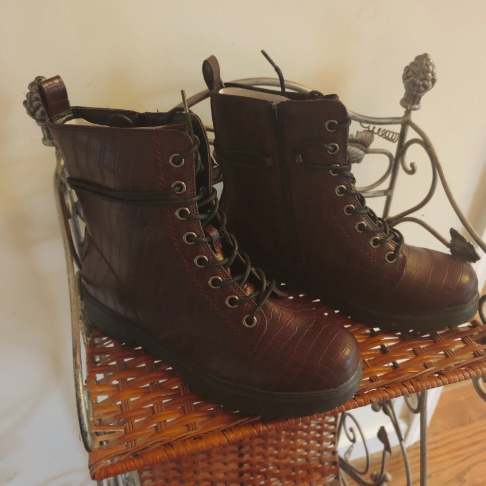 Above ankle boots